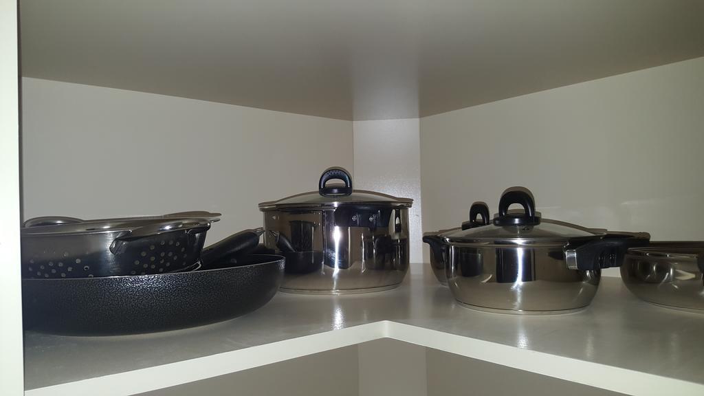 Enfield Apt 12, Executive Suites Ja - Palms מראה חיצוני תמונה