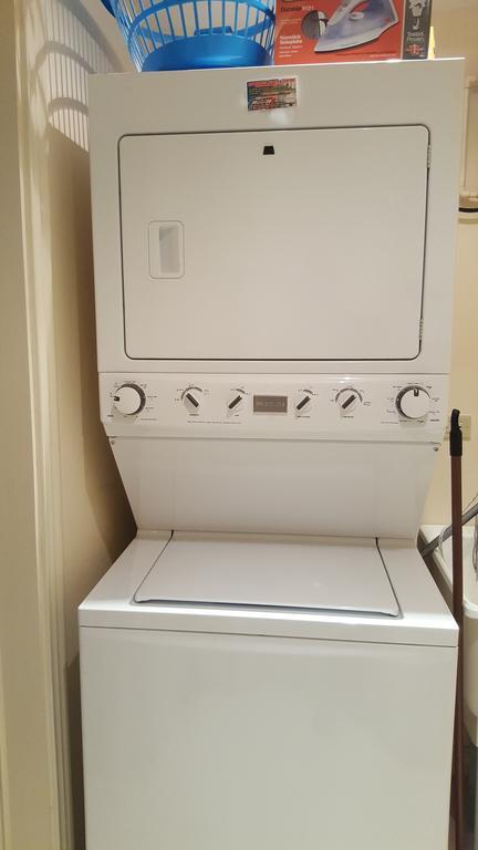 Enfield Apt 12, Executive Suites Ja - Palms מראה חיצוני תמונה