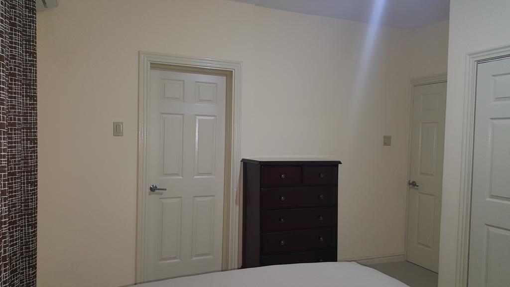 Enfield Apt 12, Executive Suites Ja - Palms מראה חיצוני תמונה